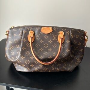 AUTHENTIC LOUIS VUITTON TURENNE MM WITH ADJUSTABLE STRAP SHOULDER BAG